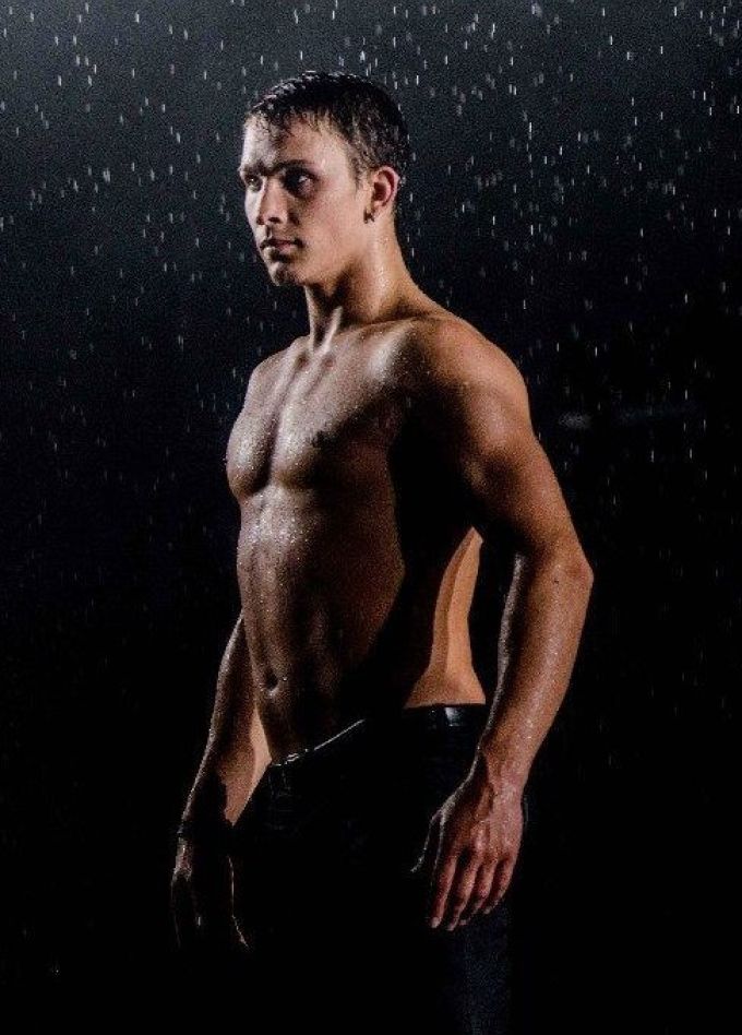 Шоу под дождём V. Признание в любви